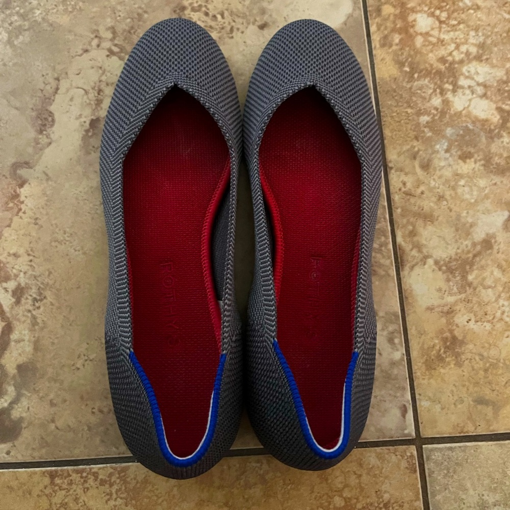 Rothys gray flat